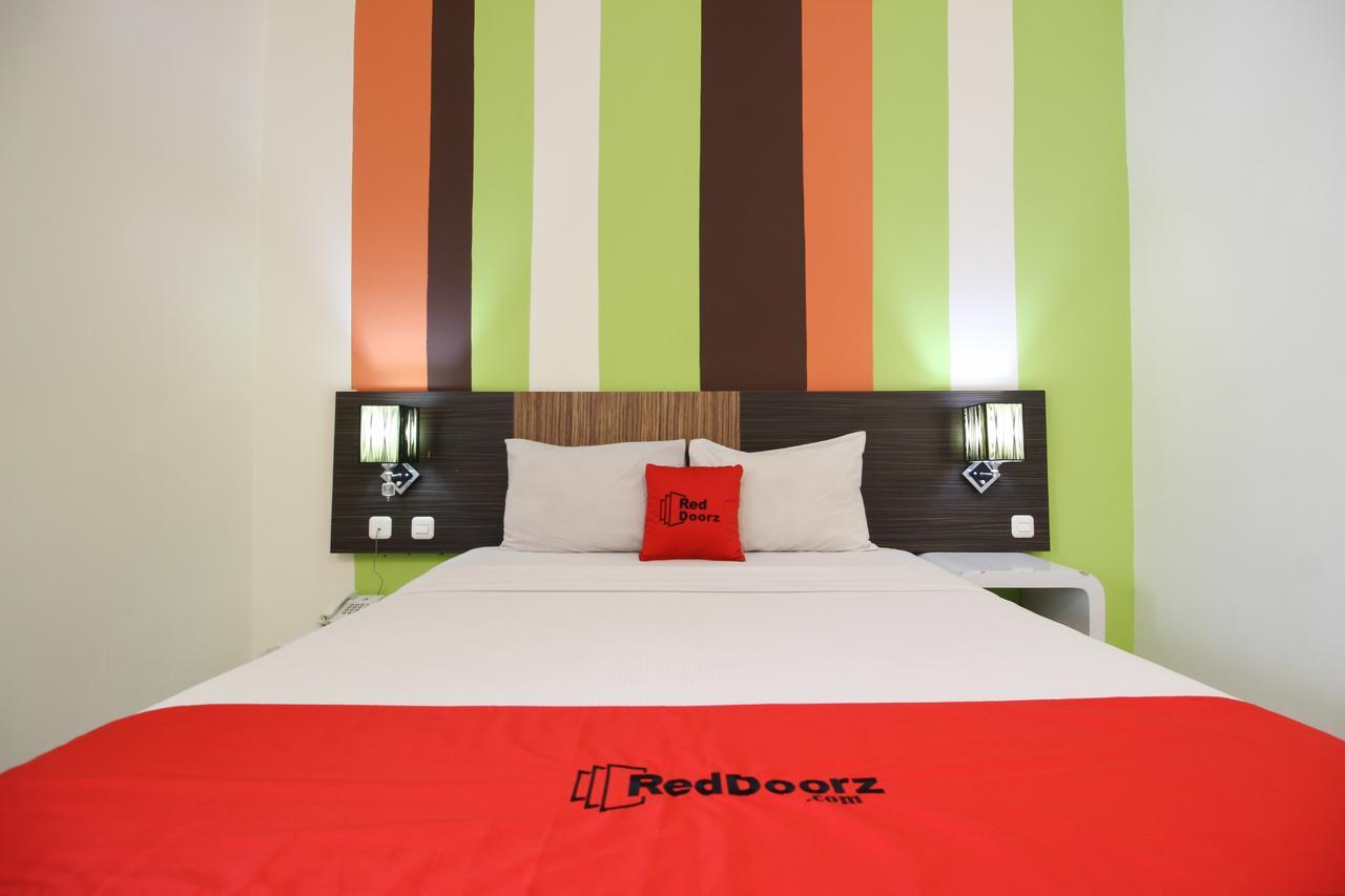 Reddoorz Plus Near Keraton Yogyakarta 2 Luaran gambar